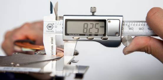 雷蛇灵刃razerbladepro,雷蛇买灵刃14还是灵刃15