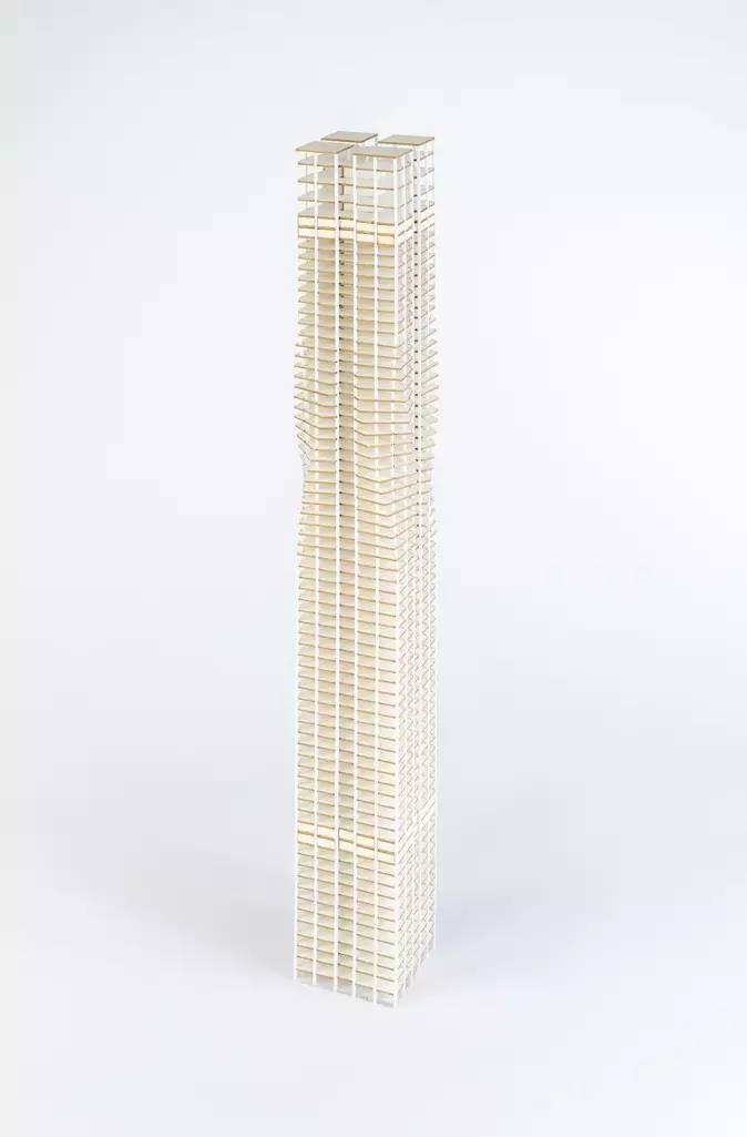 摩天大楼的浪漫 (浪漫的摩天大楼)