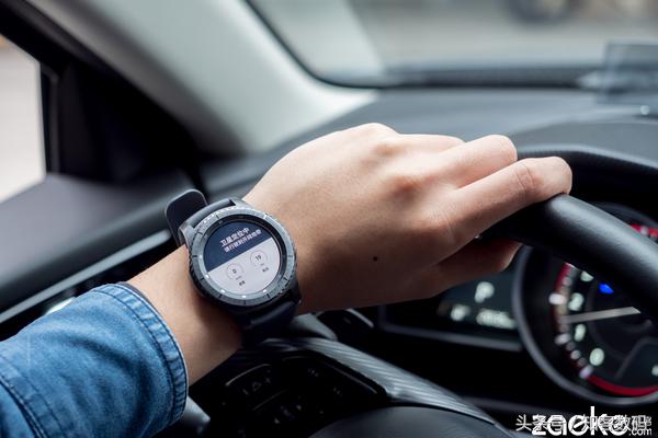 三星手表gears3现在还值得买不,三星手表gears3经典版开箱