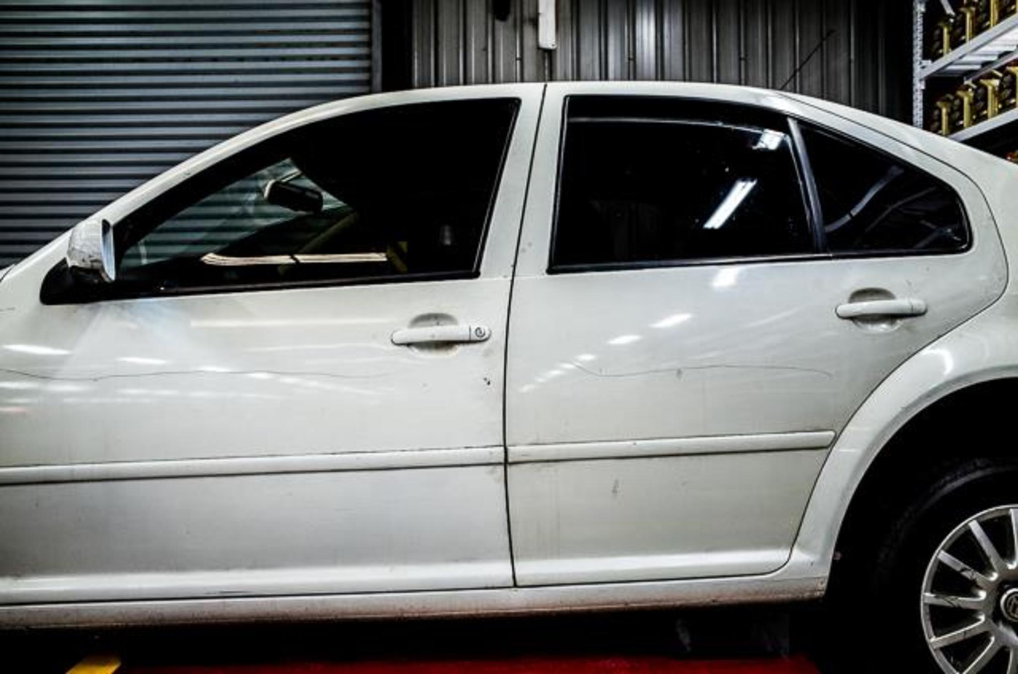 最快处理车子划痕,怎样修复车子刮痕