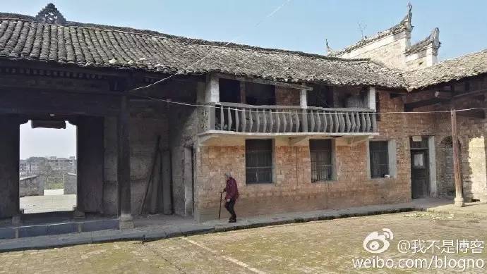 万载“周家大屋”因桐油价格暴涨兴建历经200年保存完整