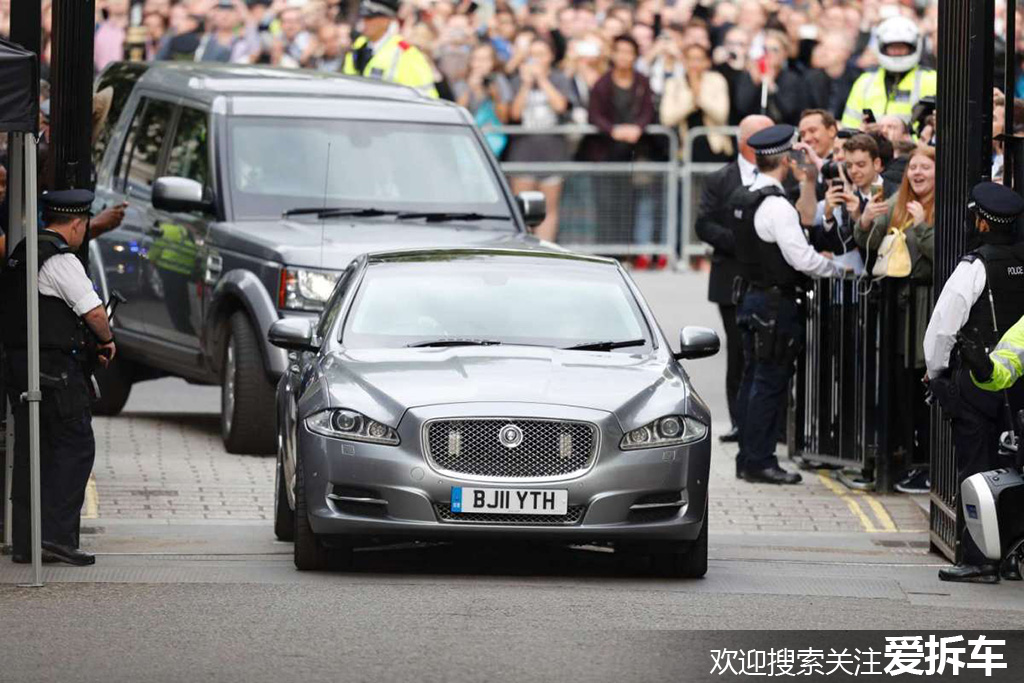 各国领导出行一般坐什么牌子的车,各国领导人专车为什么是轿车