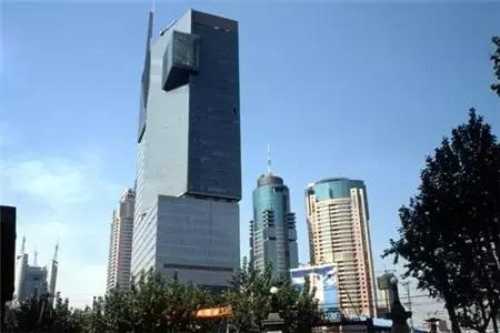 上海各商场停车场收费标准,上海哪个区停车费最便宜