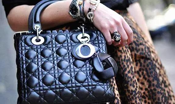 奢侈品皮具护理修复课程,如何护理奢侈品皮具