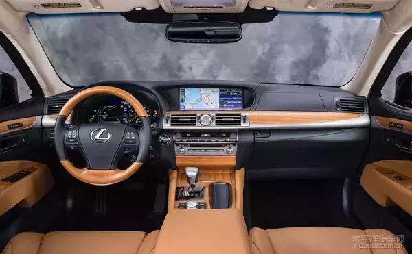 谦谦君子亦需V8！雷克萨斯LS家族历史