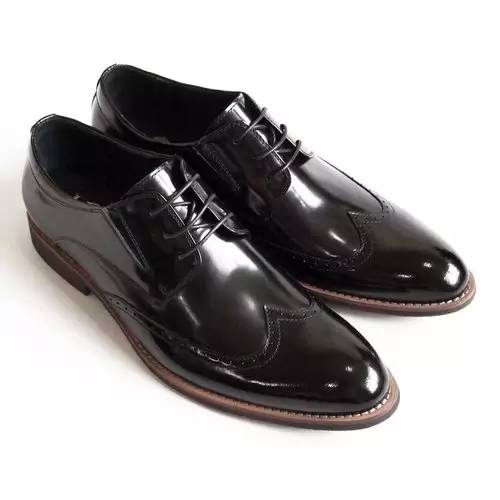 「WST干货」想要了解一个金融男生的品味,看看他穿的鞋子