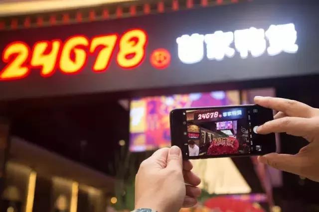 如此专心“*鸭做**”，让广州人一下子沸腾了