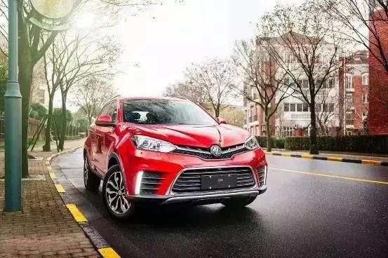 传祺gs4对比名爵锐腾,cs75和名爵锐腾哪个好