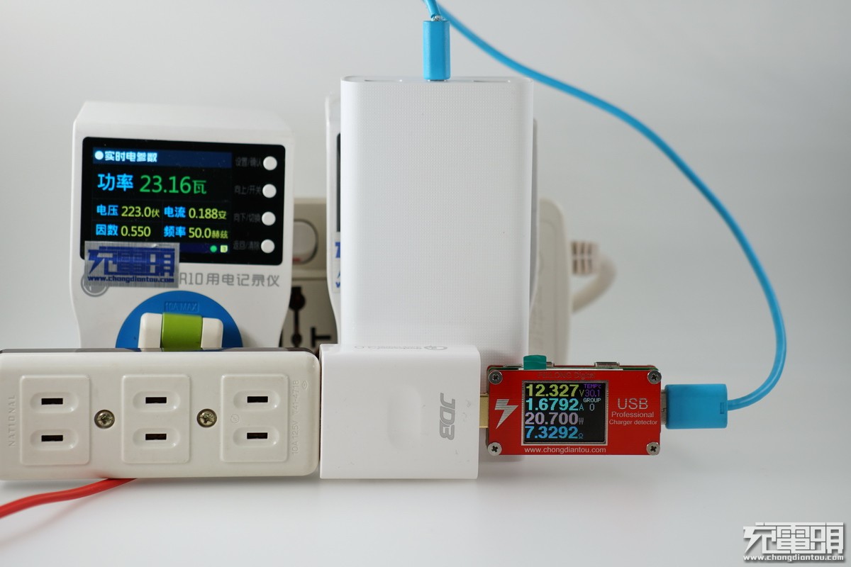 小米移动电源3拆解20000毫安,小米移动电源out1和out2