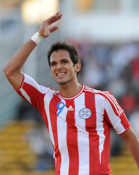 春节我们看完春晚再看足球圈里的帅哥，内含帅你一脸的卡卡