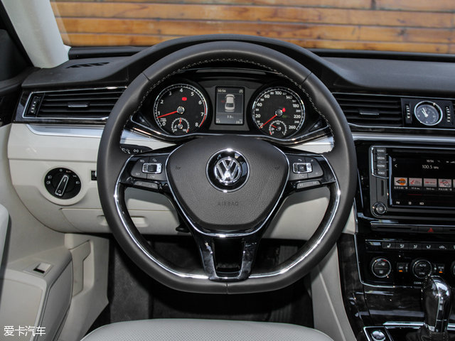 星光熠熠2016年那些被明星加持的新车