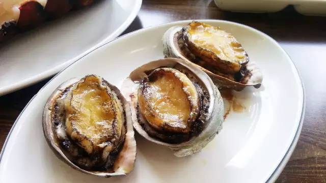 首尔、东京的街头美食每天都在拿钩子勾我，尤其这几家！