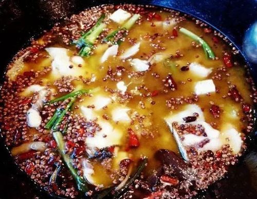 品尝山城美食,品山城小面