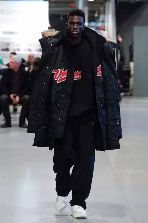 vetements最新款,vetements经典款