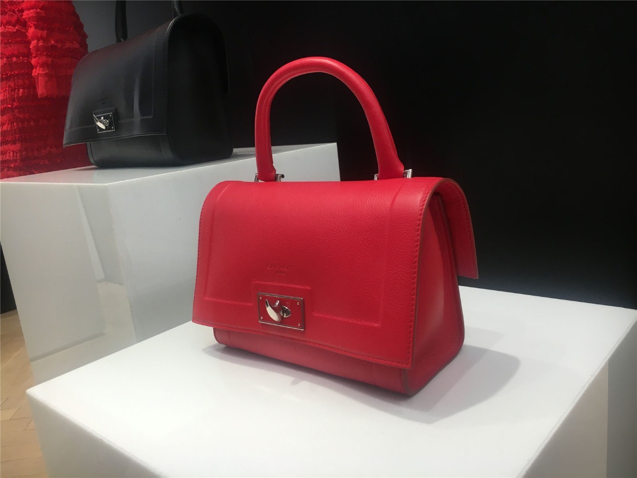 还在满大街集五福？杭州AR实景红包主战场在这里！2000个现金大红包扫个够！