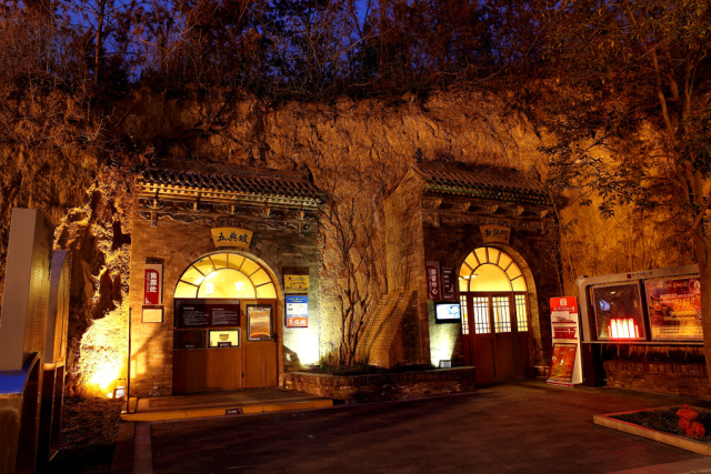 属鸡的人，去这些地方都免费了……