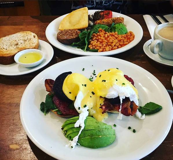 超级有质感高端的餐桌,真正显高级的餐桌