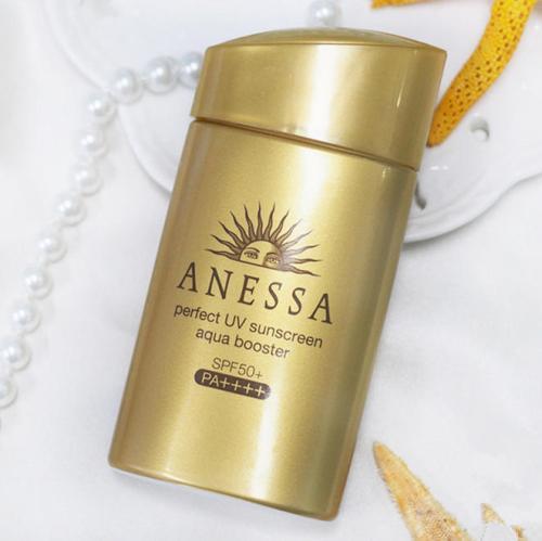 日本适合20岁左右女生的化妆品,到日本必买化妆品推荐