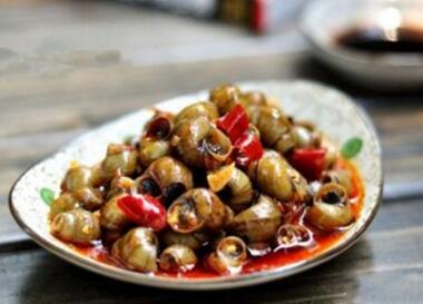 过年不要乱吃东西，有些美食里面住着寄生虫！