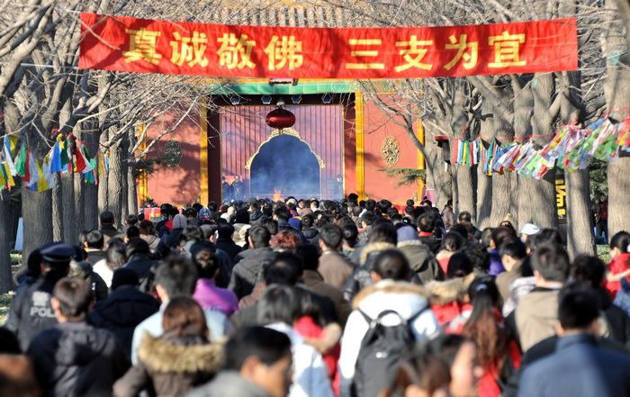 鏄ヨ妭鍚勫湴瀵哄簷鐖嗘弧,闄ゅ澶滅殑瀵哄簷