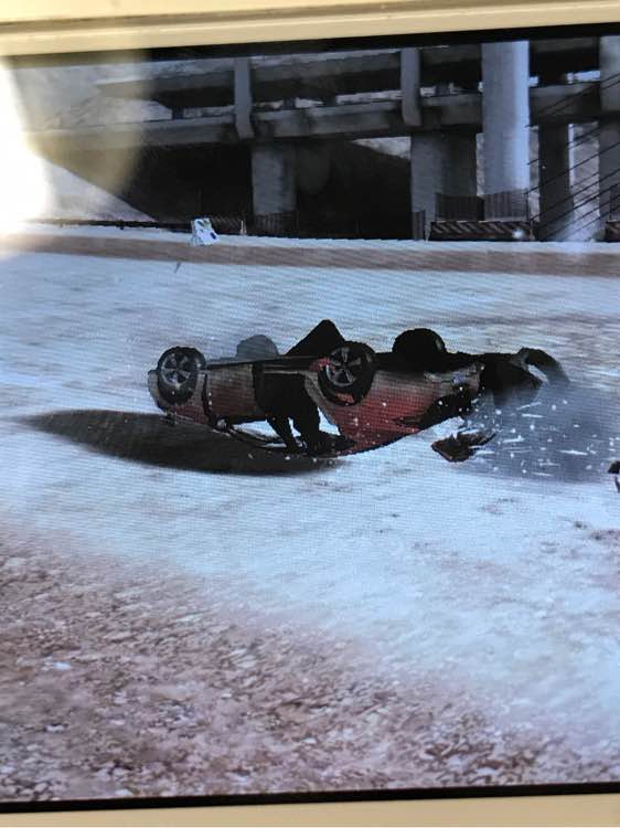 为什么说苹果4s是顶峰之作,现在的iphone4s还值得入手吗