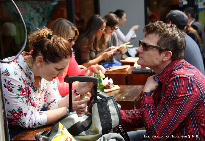 上海田子坊有什么有特色的店,田子坊在上海什么位置