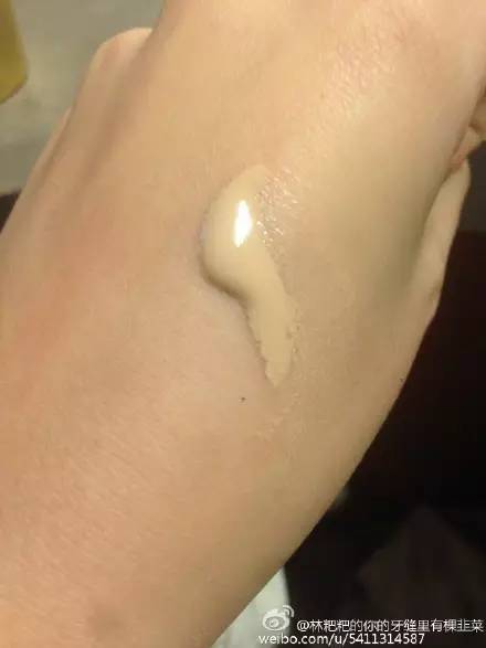 mac定制无瑕粉底nc15,十五款粉底液测评