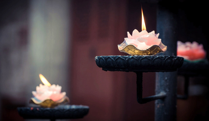 鏄ヨ妭鍚勫湴瀵哄簷鐖嗘弧,闄ゅ澶滅殑瀵哄簷