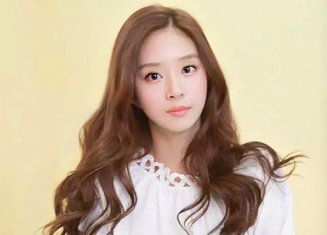 发型怎样打理不显秃头,发型快速打理教程