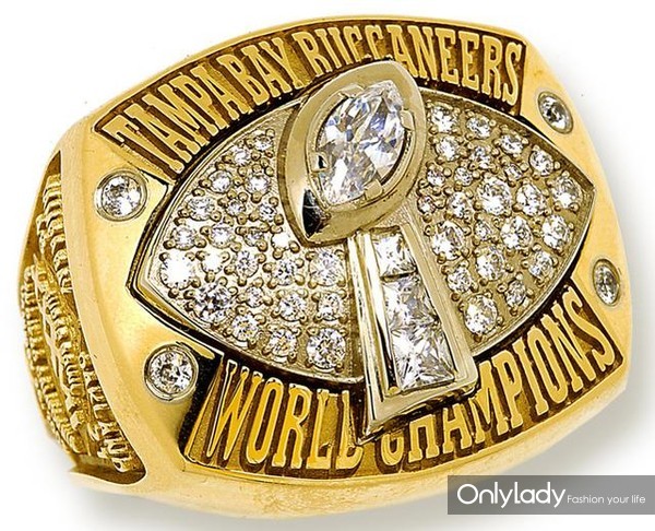 超级碗布雷迪全部戒指,超级碗冠军戒指和nba戒指