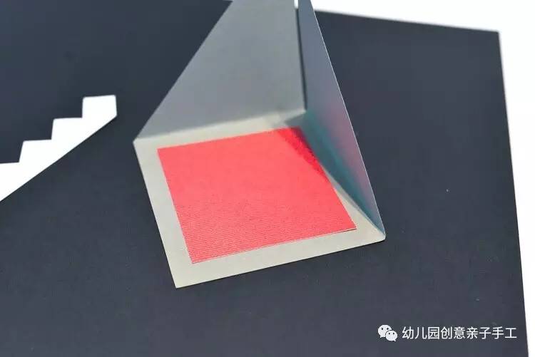 幼儿园手工折纸大鲨鱼,幼儿园手工鲨鱼折纸