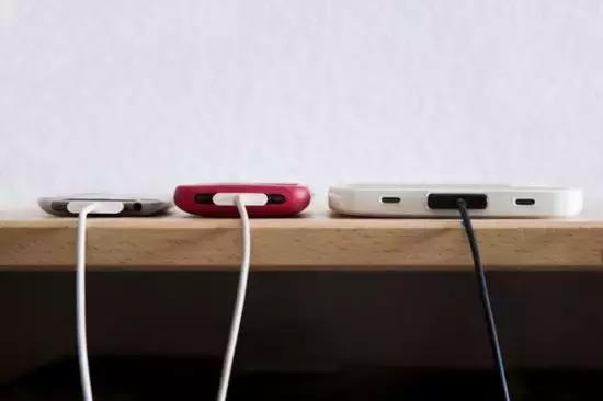 宾馆忘记带充电器怎么办,出差住酒店没充电头