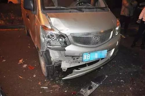 无证驾驶撞人交警会怎么处理,无证司机开车撞人逃逸