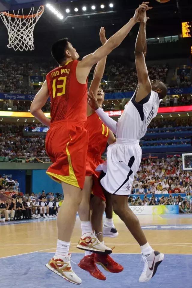 姚明在职业生涯穿过哪些球鞋,姚明球鞋回顾