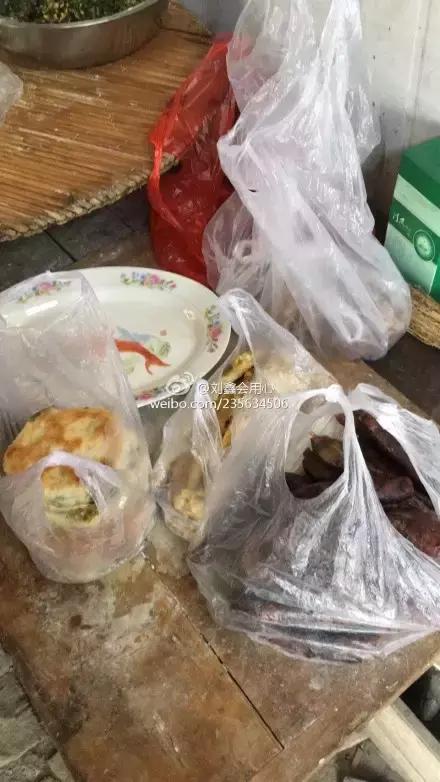 我妈让我带60斤大米去上班？