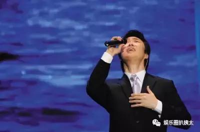 张杰下腰歌唱,张杰大张伟开场舞