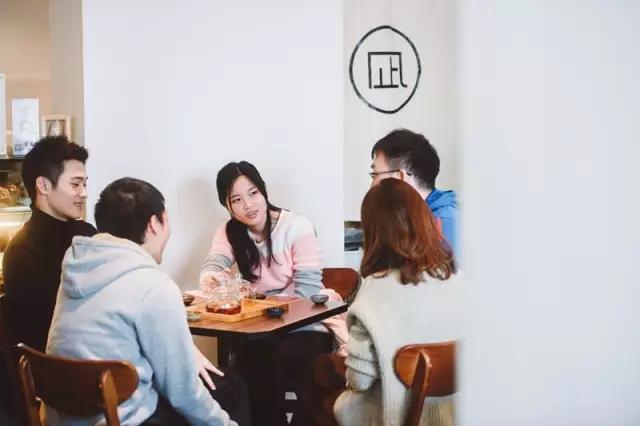 越秀丨咖啡遍野的淘金，这家手冲茶叶店却成了“网红”