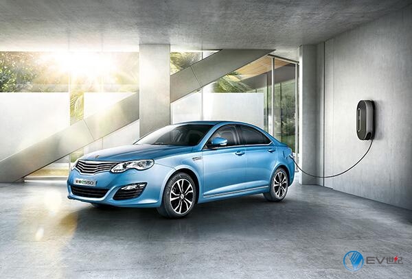 荣威混动和比亚迪秦混动哪个好,比亚迪与荣威新能源比较