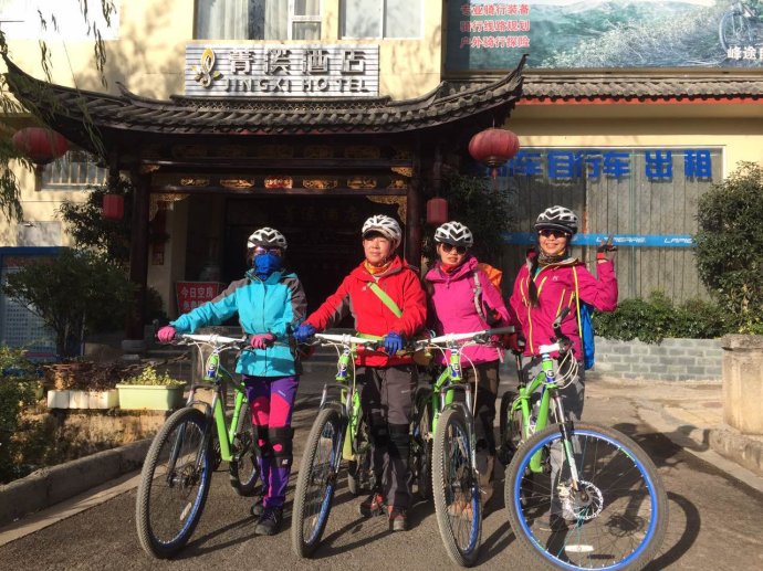 行走的力量——遇见最美虎跳峡