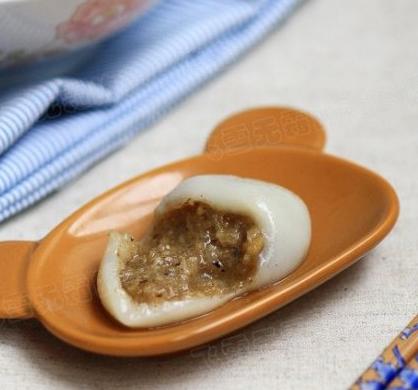 花生核桃汤圆家常做法,核桃和芝麻能做汤圆馅儿吗