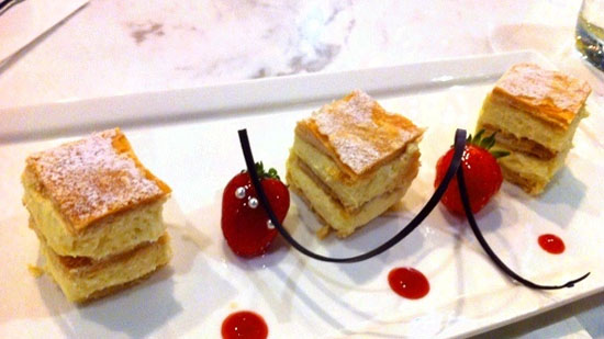 究竟自己开一家甜品店好还是加盟,加盟甜品店如何实地考察