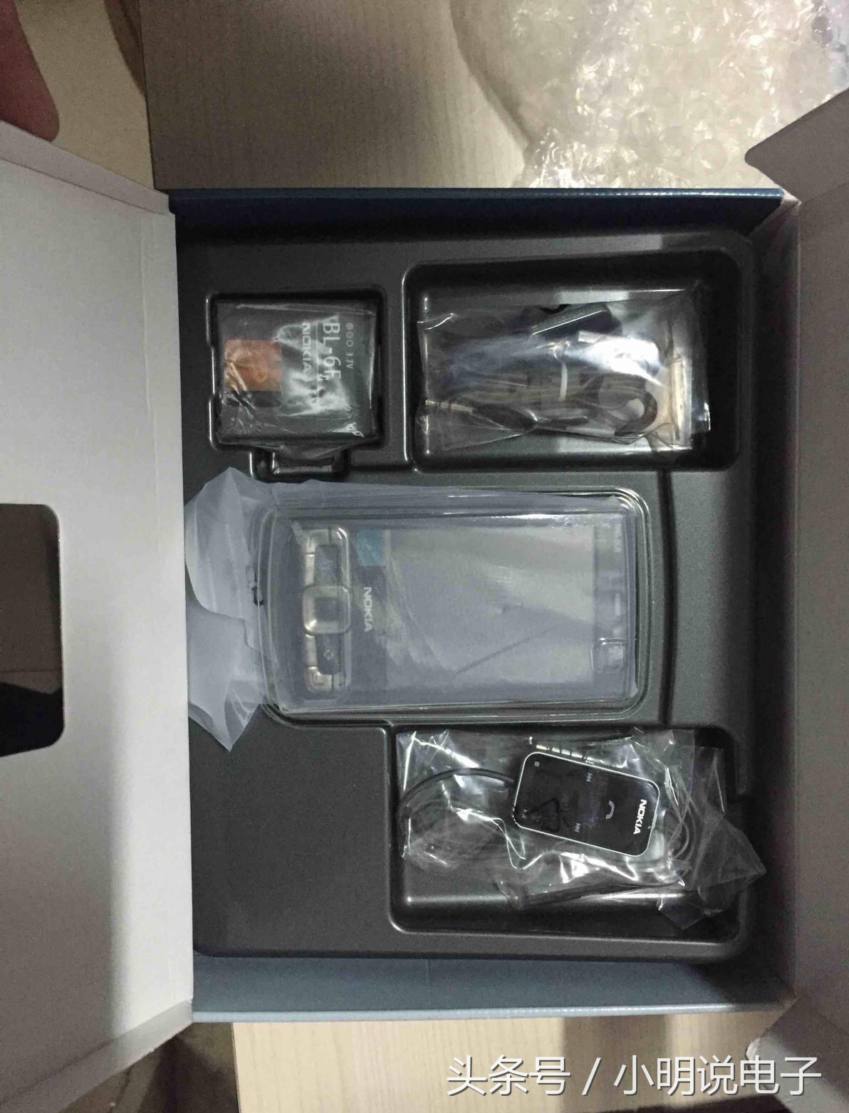 曾经的机皇诺基亚n93i,曾经的机皇iphonexs