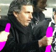 足球搞笑过人动图,爆笑足球笑死人的时刻