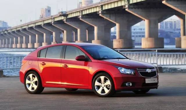 15年科鲁兹两厢版1.6自动挡能买吗,雪佛兰科鲁兹两厢版上市