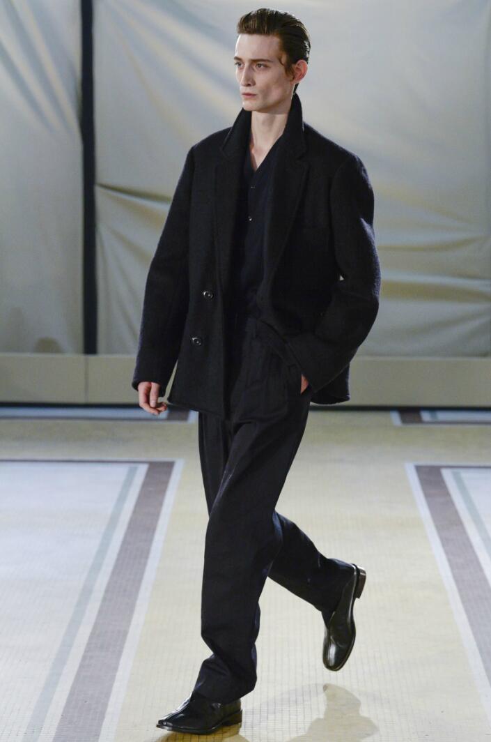 秋冬简约男装,20年秋冬男装流行风格
