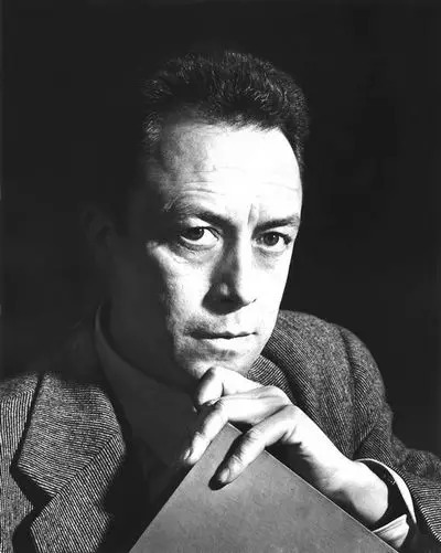 人民日报练球,人民日报谈足球青训