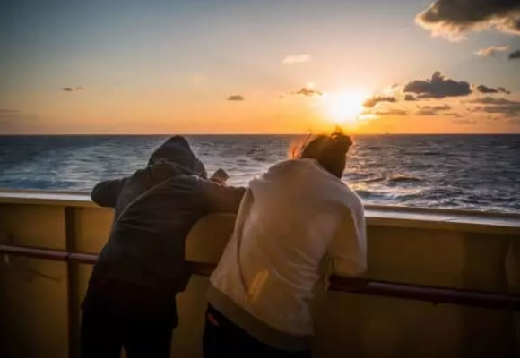 邮轮游上船需要准备什么,游轮着装攻略