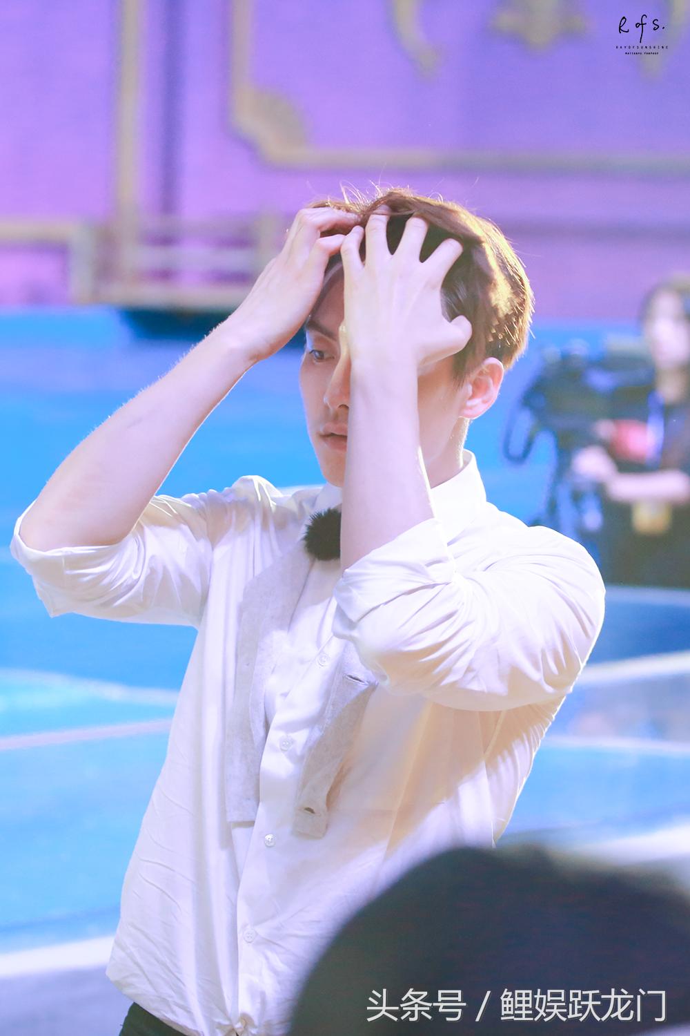 放开我北鼻2易烊千玺安慰jackson,放开我北鼻2马天宇变成橘子