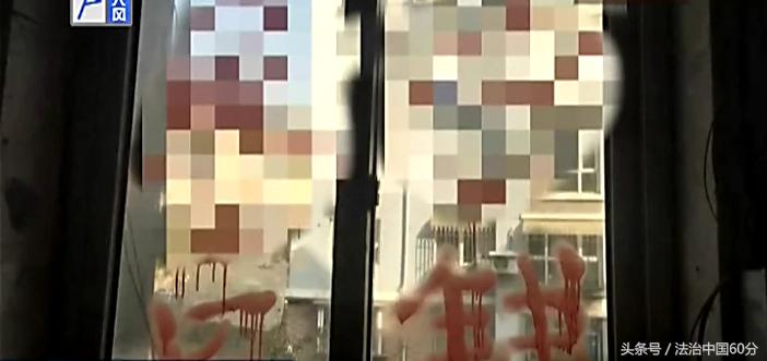 老人深夜敲门恐怖视频,老人独自出门监控的一幕让人心酸