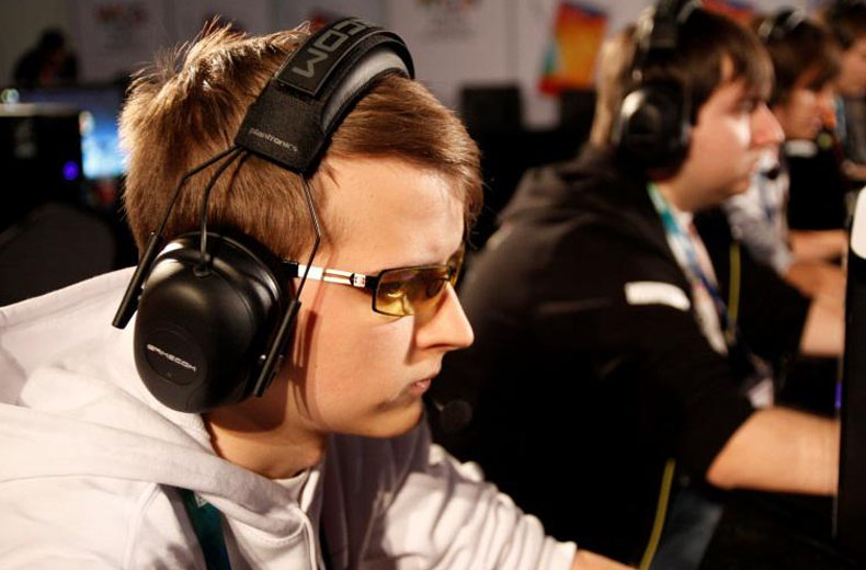 开黑防沉迷耳机,开黑电竞游戏耳机推荐